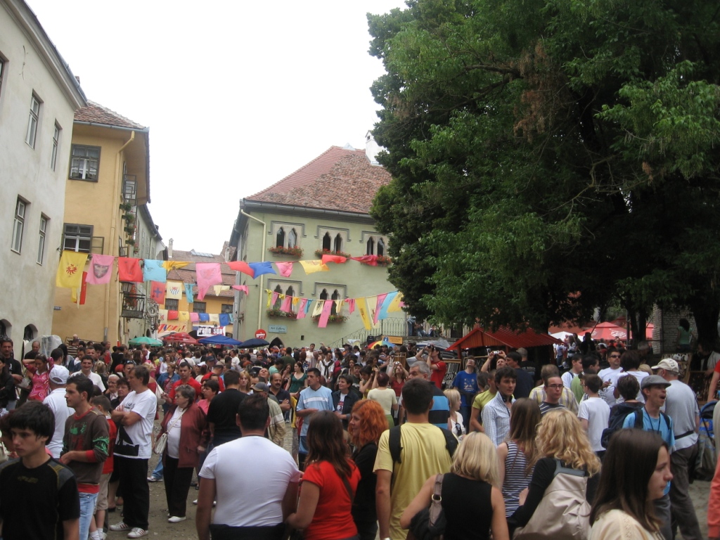 Festivalul de la Sighisoara reinvie traditie medievala