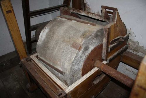 Verkosten Sie traditionelles Brot in der Alte Mühle von Hosman