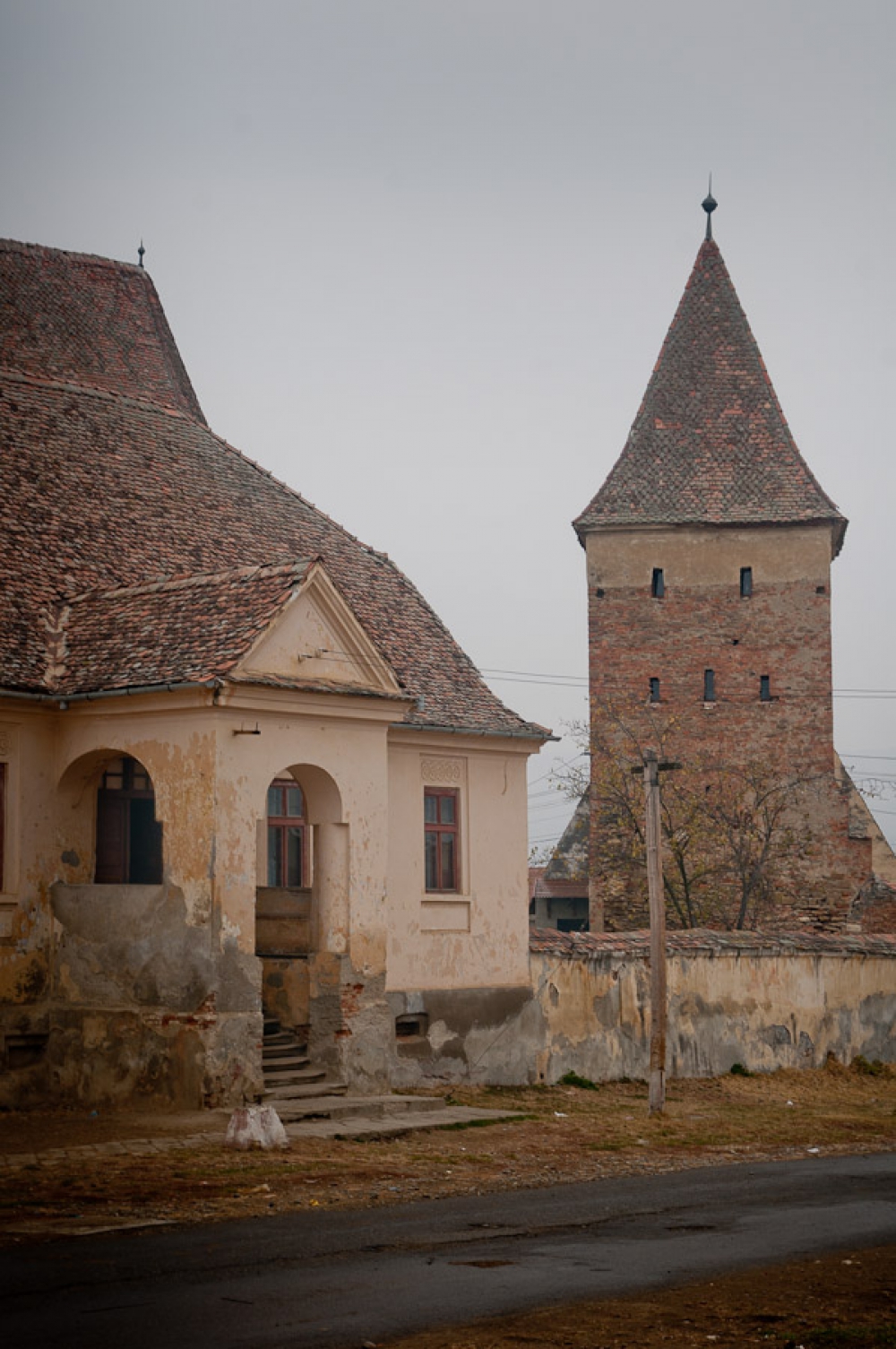 Povestea bisericii fortificate din Băgaciu, construită cu piatră din Munții Cibinului