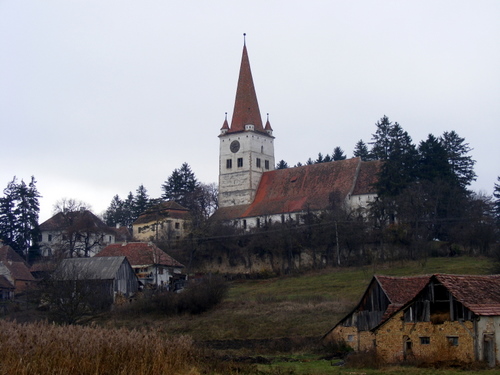 Die Wehrkirche in Großschenk, eine Basilika die einzigartig in Siebenbürgen ist