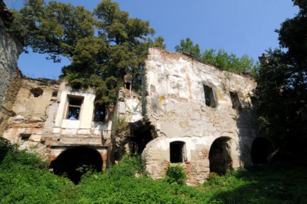 Legenda bijuteriilor lui Mihai Viteazu ascunse in castelul de la Buia