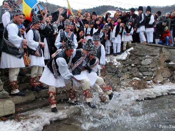 Revelionul in Transilvania: intre traditie si dans