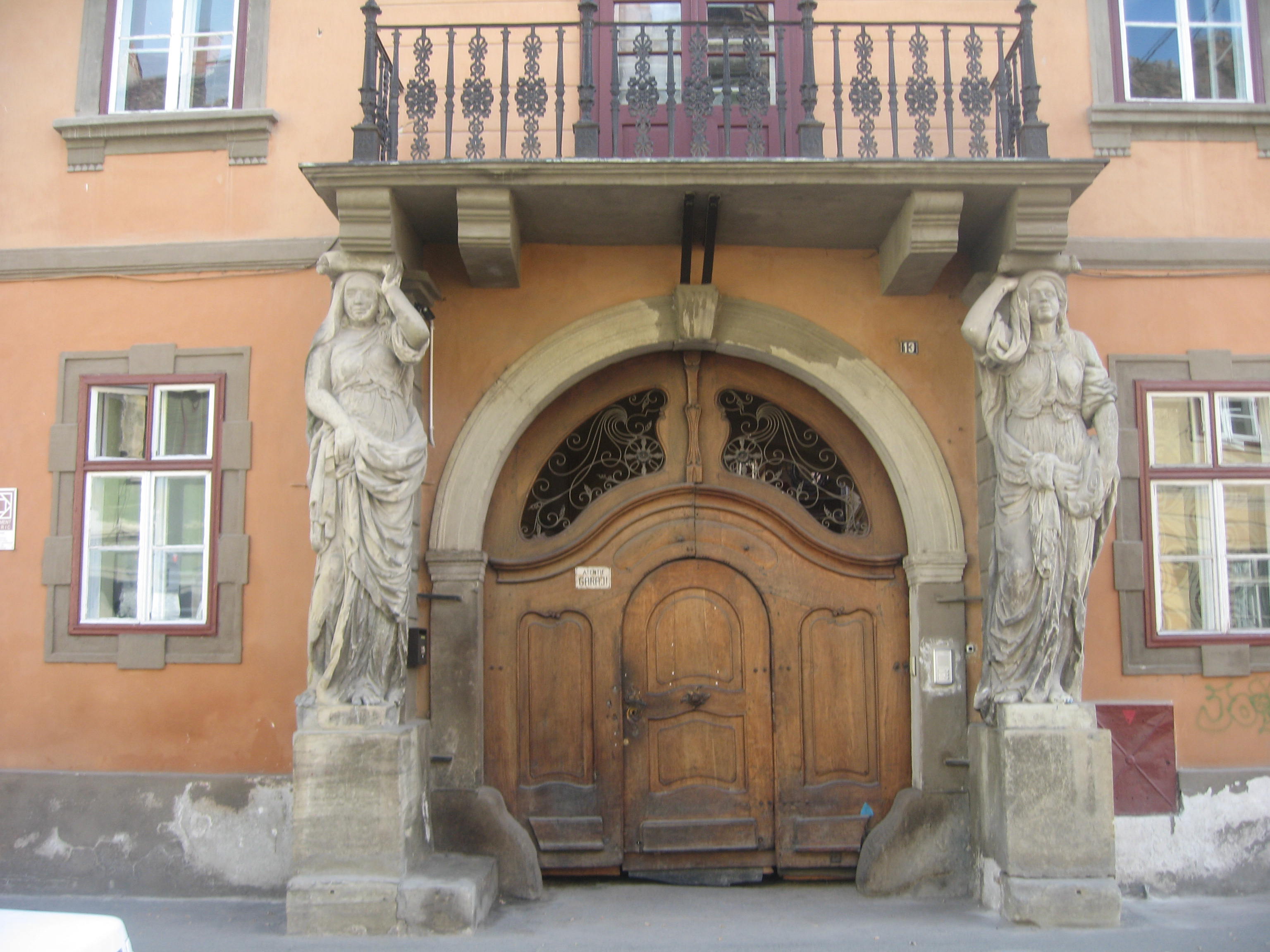 Karyatiden Haus, das barocke Wahrzeichen von Hermannstadt