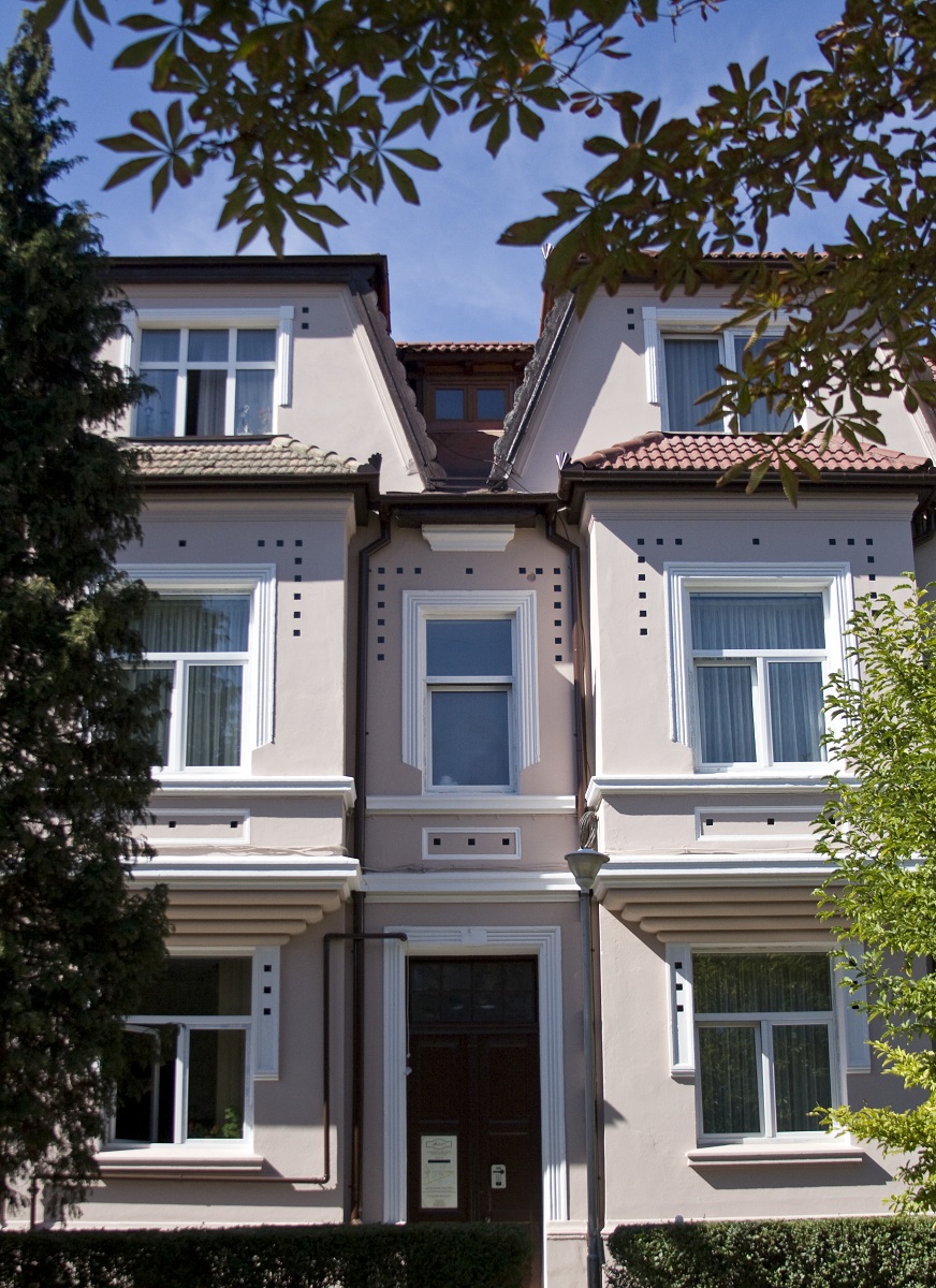 Ambient Residence, Kronstadt